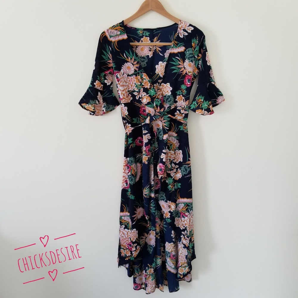 2021 Soho Floral Maxi Dress - Picture 2 of 8